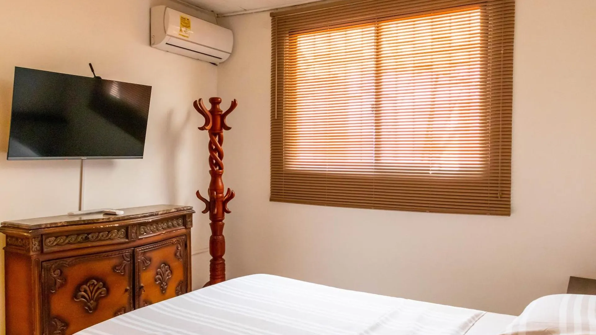 Apartment Alojamiento Familiar A Pocos Pasos De La Hermosa Bahia De Manga Cartagena